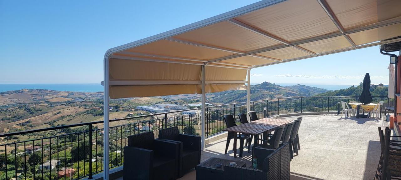La Terrazza Motta Bed & Breakfast Atri Ngoại thất bức ảnh
