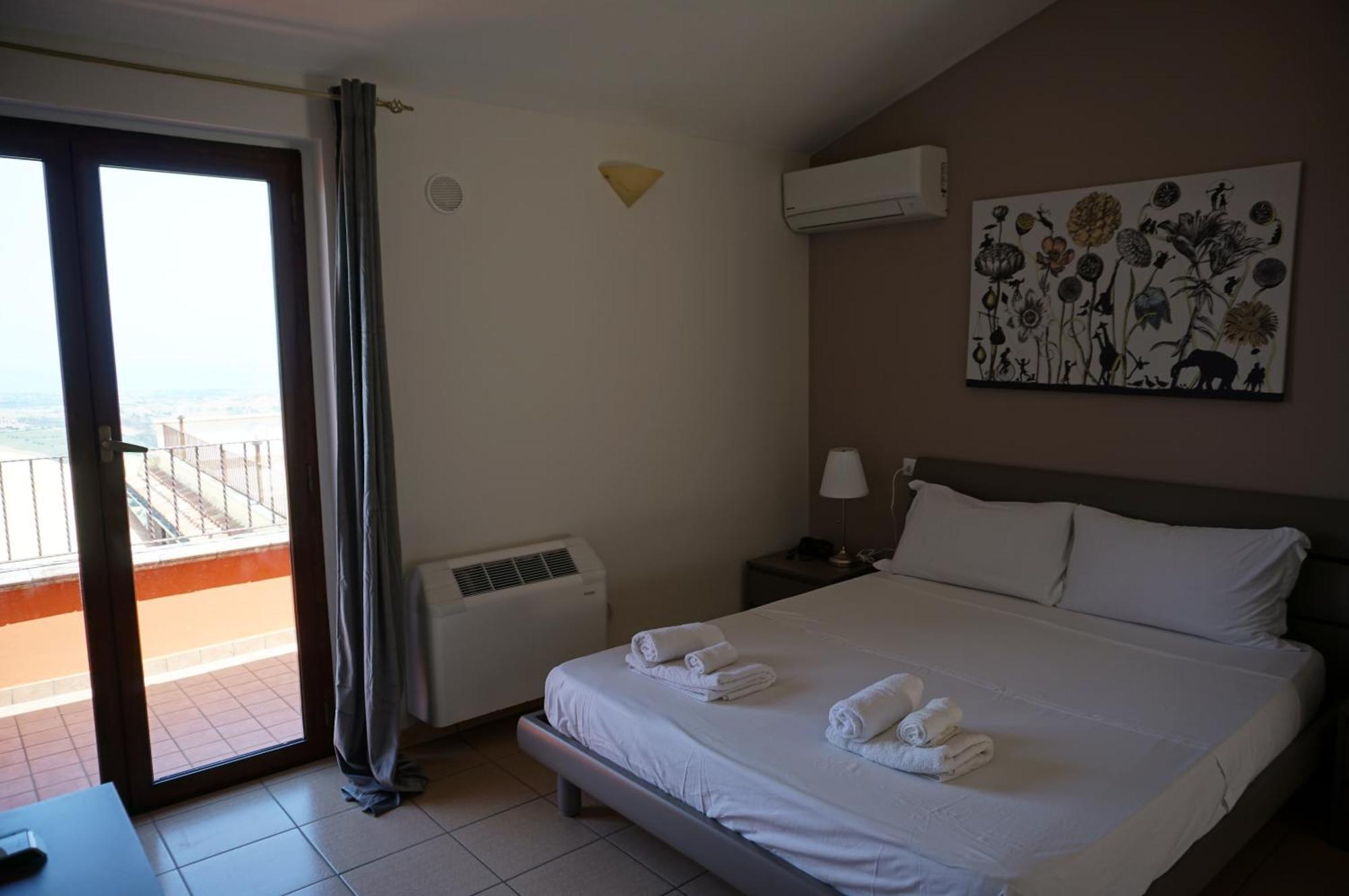 La Terrazza Motta Bed & Breakfast Atri Ngoại thất bức ảnh